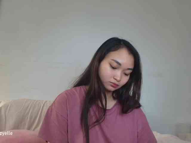 RozyElle webcam