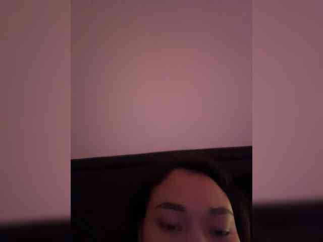 RozyElle webcam
