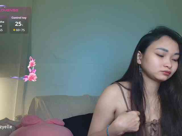 RozyElle webcam