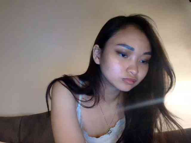 RozyElle webcam