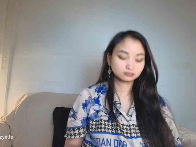 RozyElle webcam