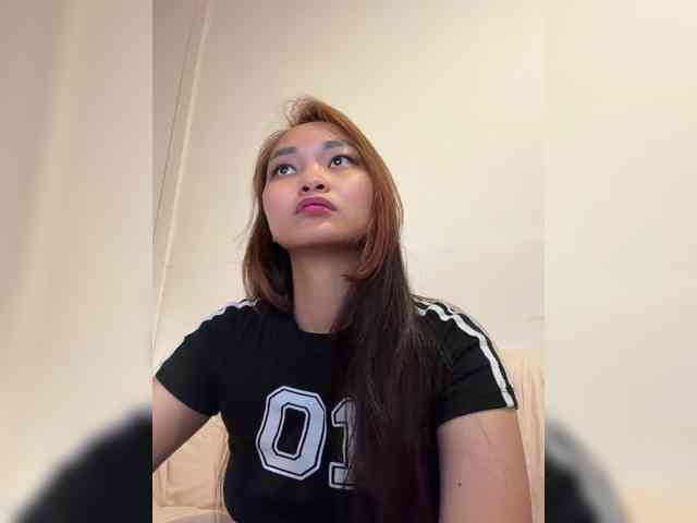 RozyElle webcam