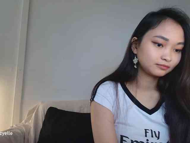RozyElle webcam
