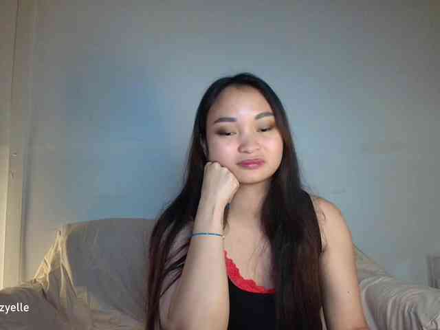 RozyElle webcam