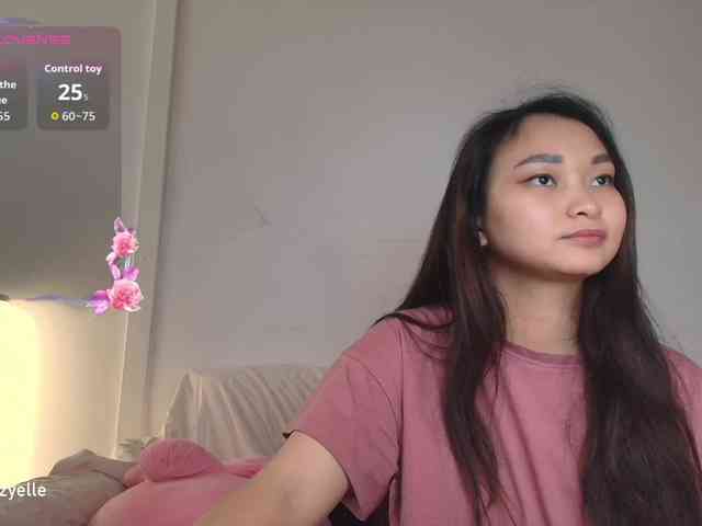 RozyElle webcam