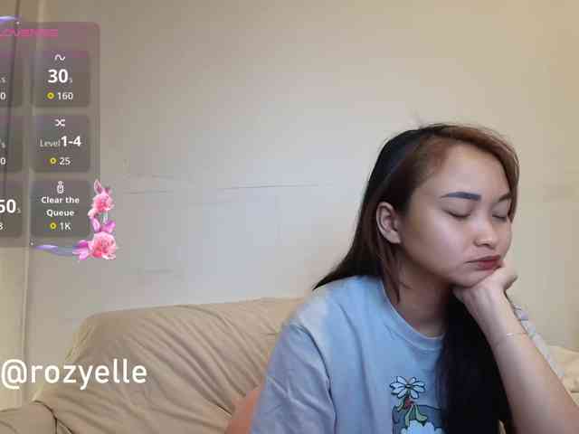 RozyElle webcam