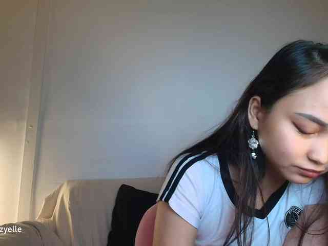 RozyElle webcam