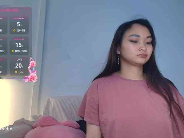 RozyElle webcam