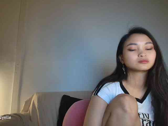 RozyElle webcam