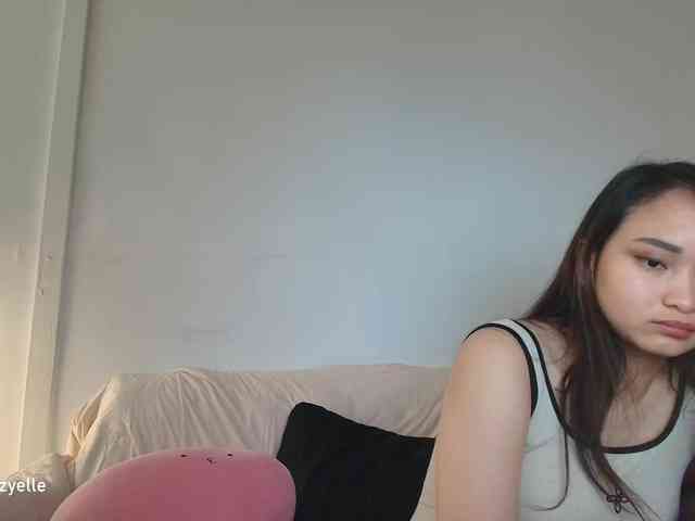 RozyElle webcam