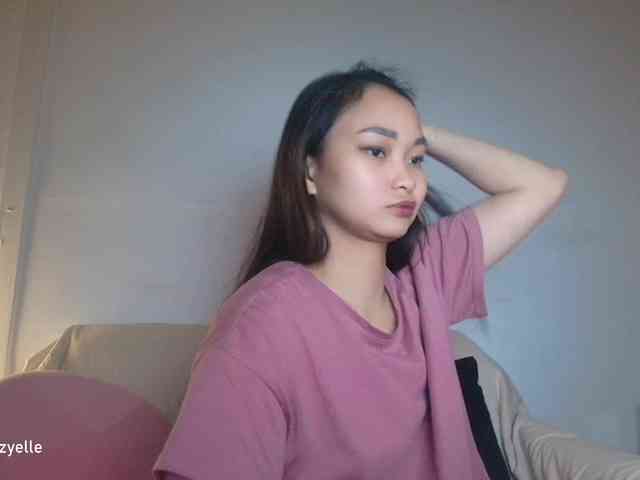 RozyElle webcam