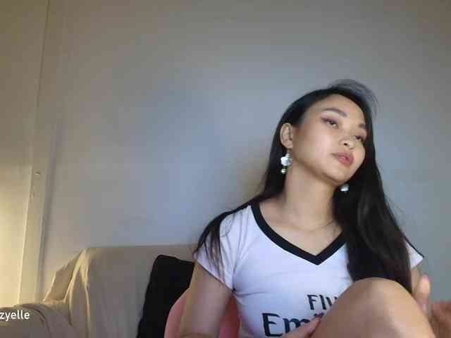 RozyElle webcam