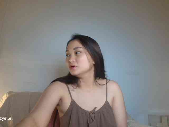 RozyElle webcam
