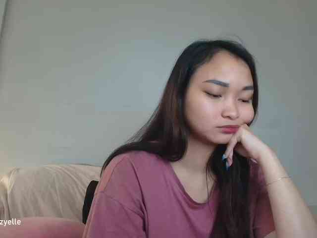 RozyElle webcam
