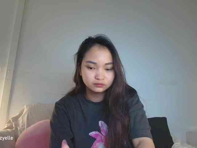 RozyElle webcam