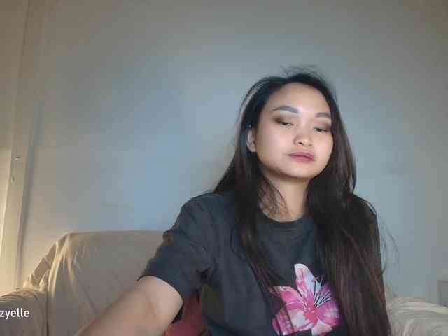 RozyElle webcam