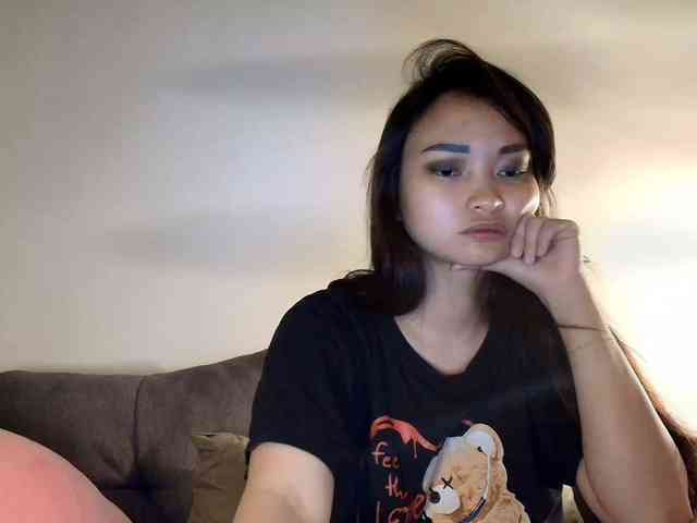 RozyElle webcam