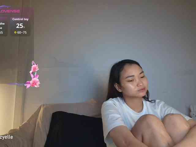 RozyElle webcam
