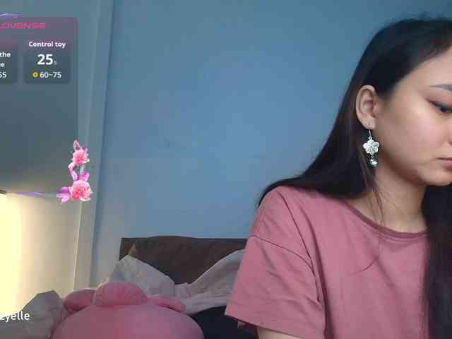 RozyElle webcam