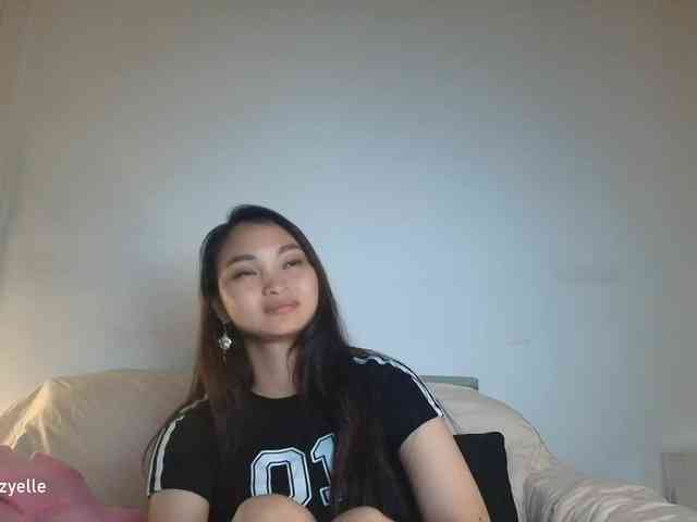 RozyElle webcam