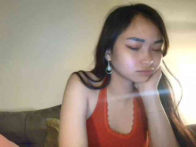 RozyElle webcam