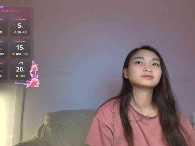 RozyElle webcam