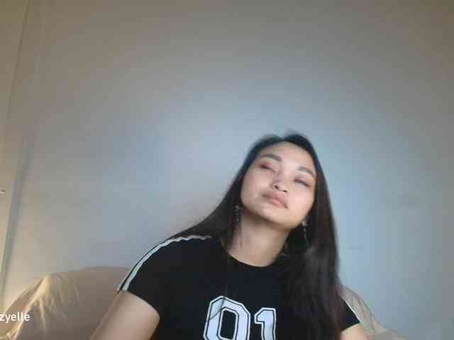 RozyElle webcam