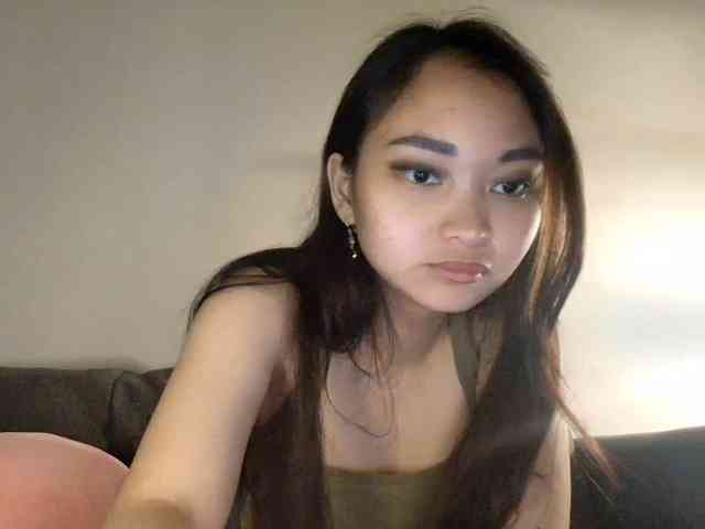 RozyElle webcam