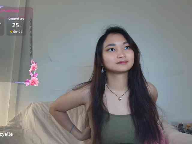 RozyElle webcam