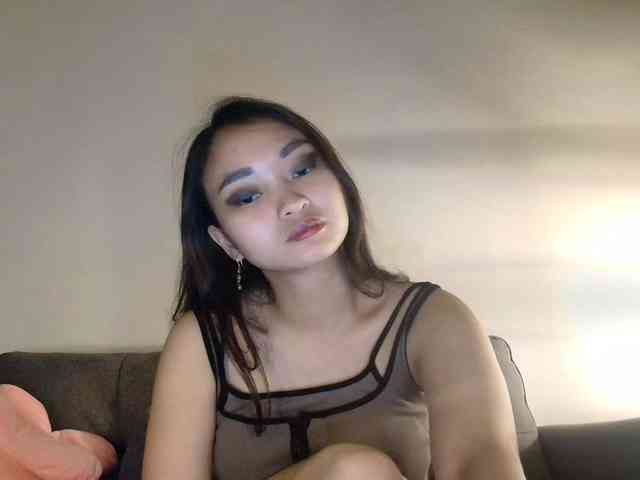 RozyElle webcam