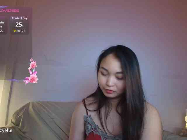RozyElle webcam