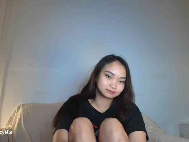 RozyElle webcam