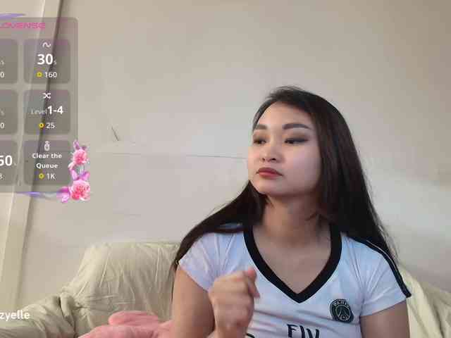 RozyElle webcam