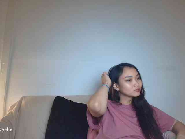RozyElle webcam