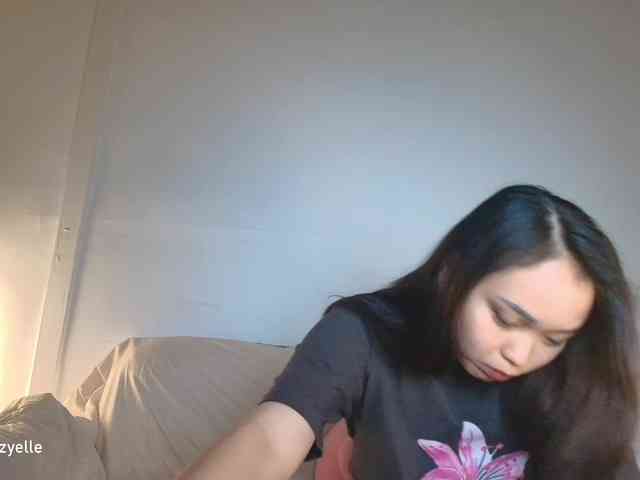 RozyElle webcam