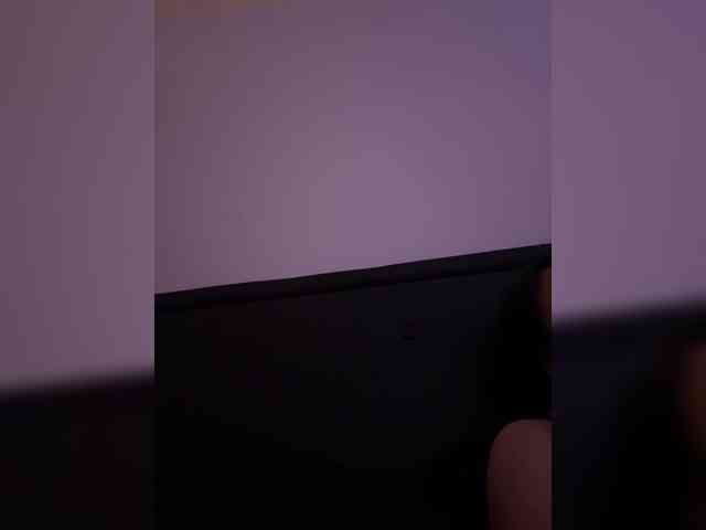 RozyElle webcam