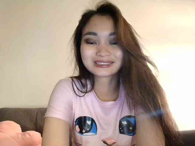 RozyElle webcam
