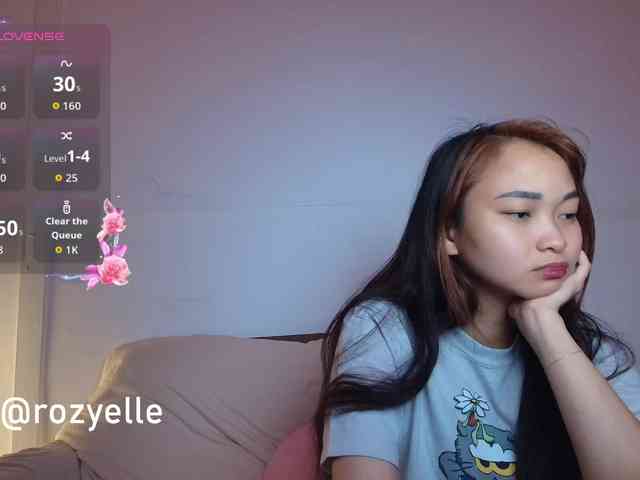 RozyElle webcam