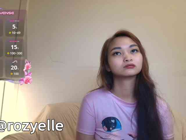RozyElle webcam