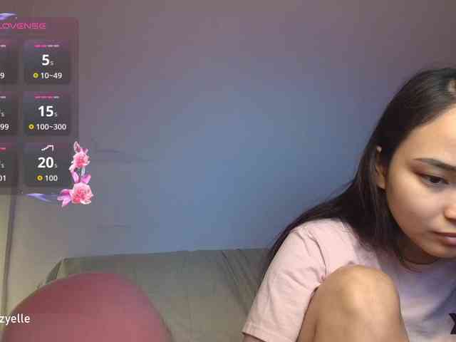 RozyElle webcam