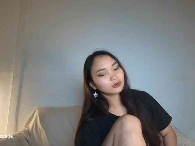 RozyElle webcam