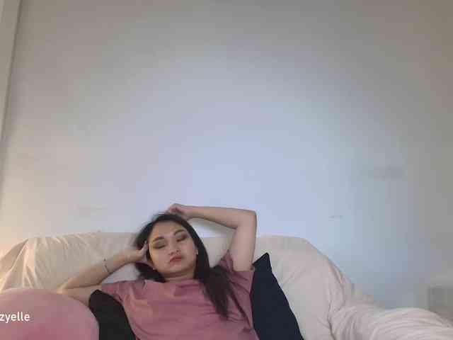 RozyElle webcam