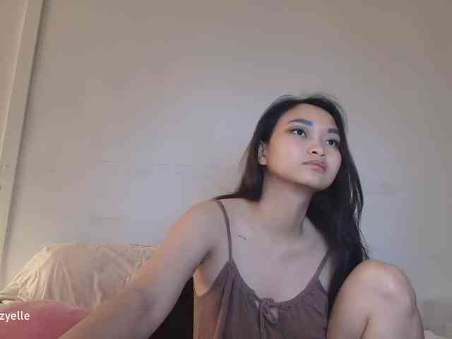 RozyElle webcam