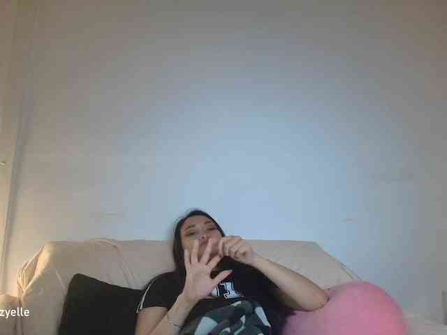 RozyElle webcam