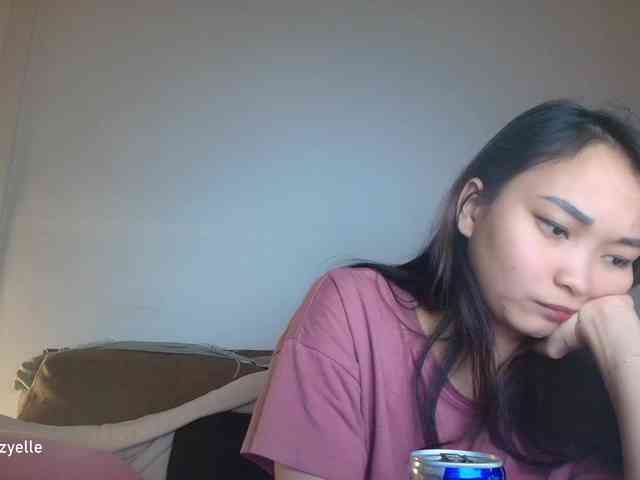 RozyElle webcam