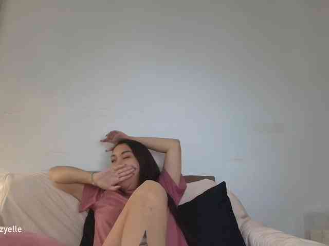 RozyElle webcam