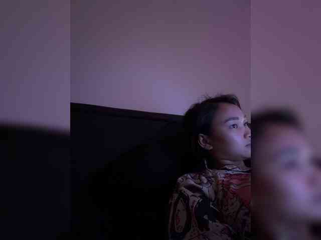 RozyElle webcam