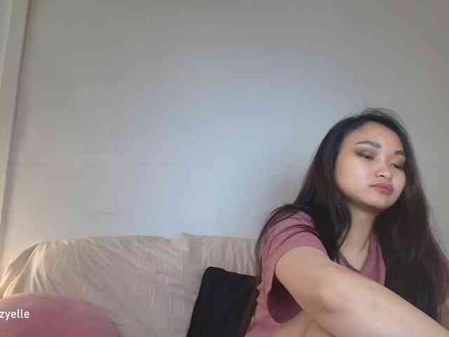 RozyElle webcam
