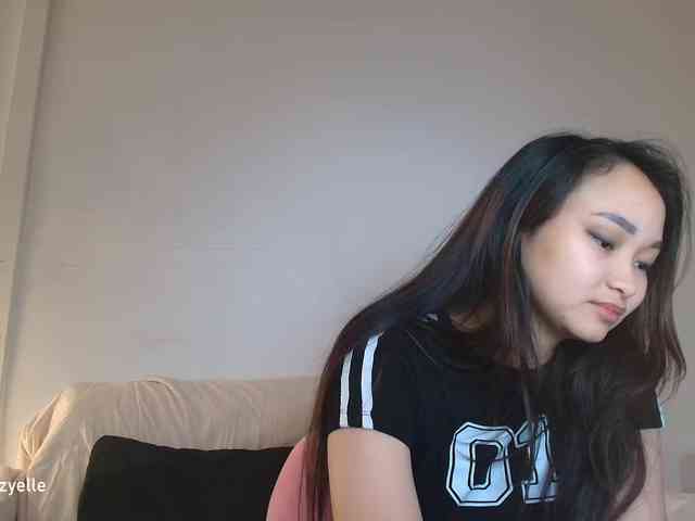 RozyElle webcam