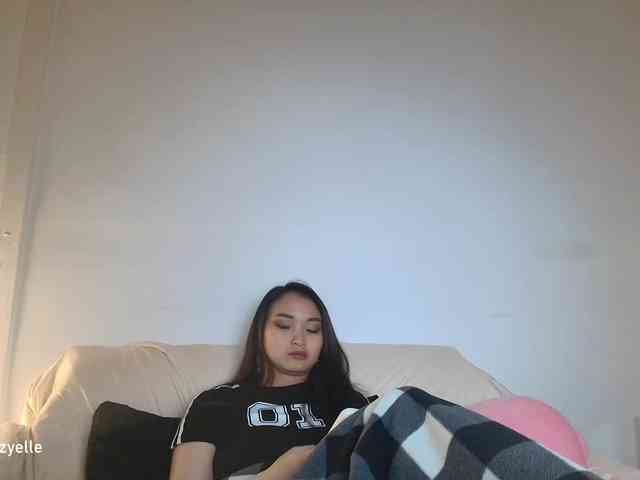RozyElle webcam
